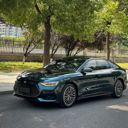 Glossy Metallic Deep Jungle Green Vinyl Wrap